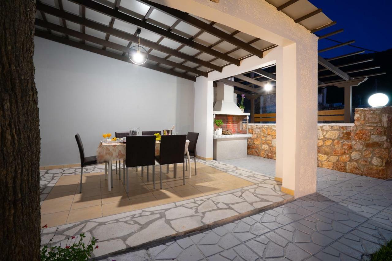 Fontana Luxury Villa Salakos With Pool Near Beach Zewnętrze zdjęcie